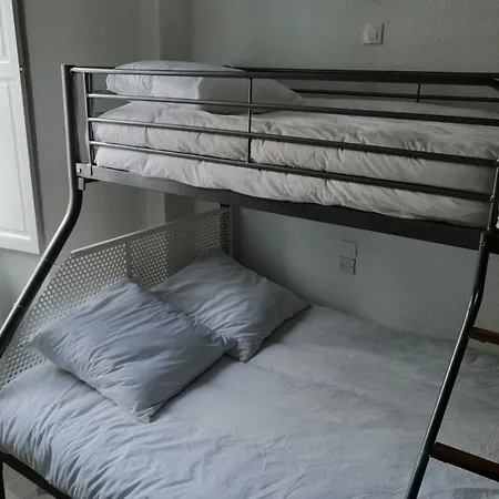 Bel 6 Personnes Centre Ville Dans Bellle * קאוטרט